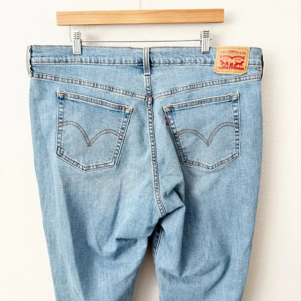 Levis amazing pair